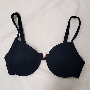 NWOT  White Fox Boutique Top